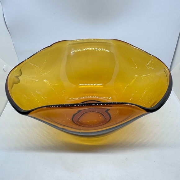 Vintage Anchor Hocking Amber Triangular Chip Bowl - Picture 5 of 8